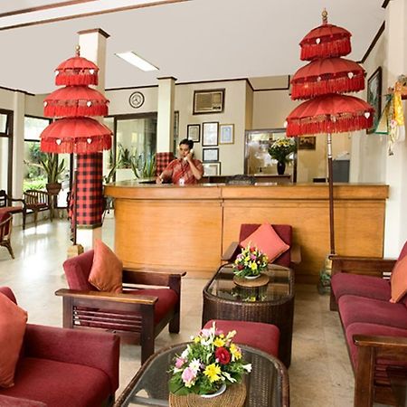 Hotel Ratna กูตา ภายนอก รูปภาพ