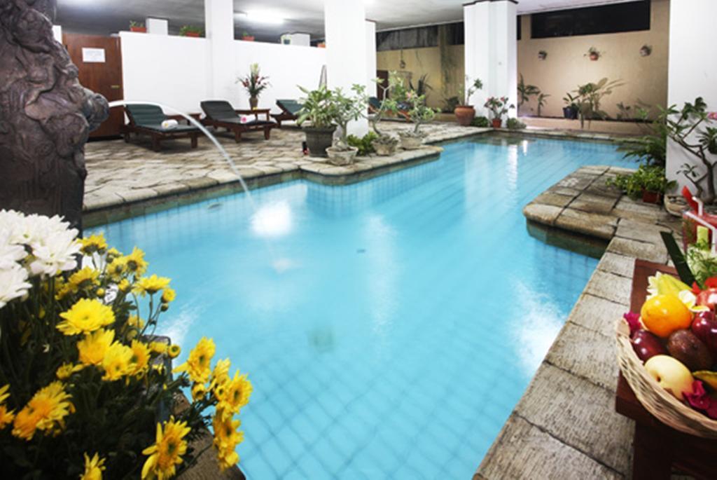 Hotel Ratna กูตา ภายนอก รูปภาพ